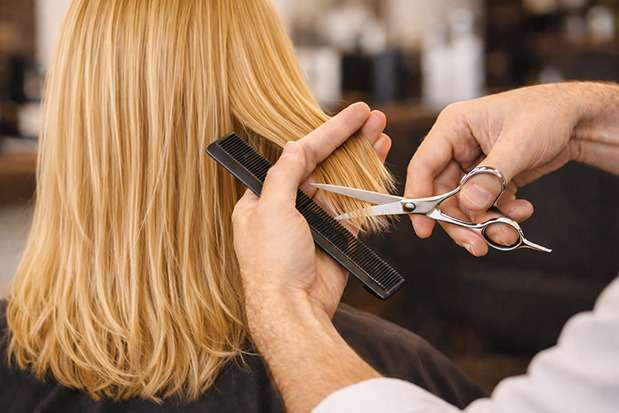 Professioneller Haarschnitt im Salon Pirner